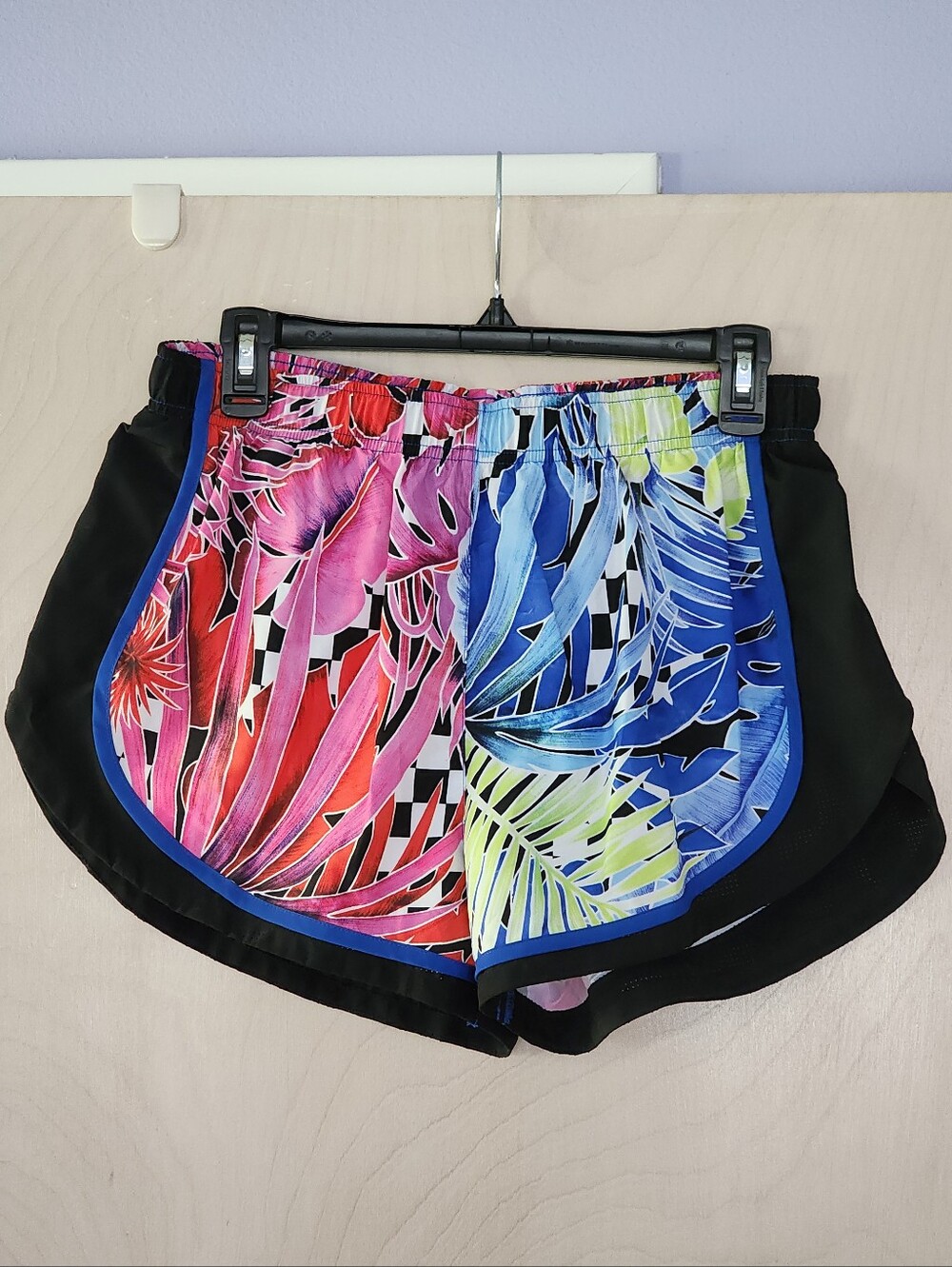 Nike Women's Black Athletic Shorts with Vibrant Tropical Print Panels L